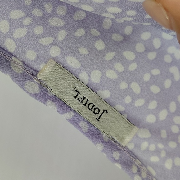 Jodifl Purple and White Pullover Blouse Size Small Ruffle Shoulder Sleeveless - Picture 4 of 6